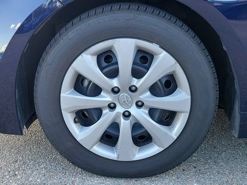 Used 2024 Toyota Corolla LE image 9