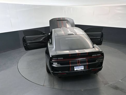 Used 2026 Dodge Charger Scat Pack AWD/4WD image 16