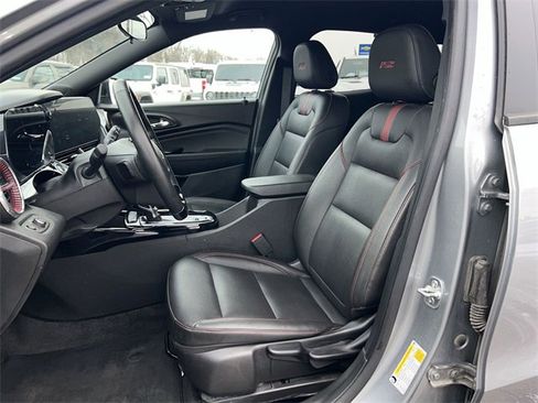 Used 2024 Chevrolet Trax RS w/ Driver Confidence Package image 15