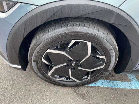 Certified 2024 Hyundai Ioniq 5 SEL RWD image 9