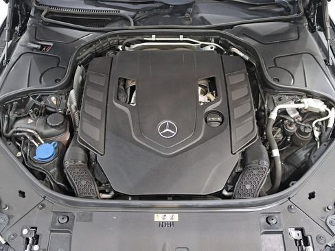 Used 2020 Mercedes-Benz S 560 Cabriolet image 40