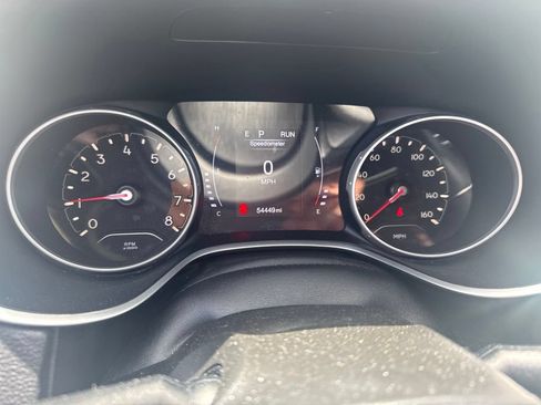 Used 2020 Jeep Compass Latitude FWD image 5