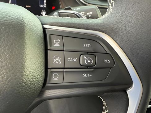 New 2025 Jeep Grand Cherokee Laredo X image 22