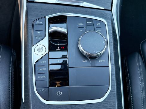 Used 2024 BMW 330i Sedan w/ Premium Package RWD image 29