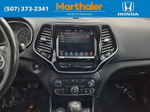 Used 2020 Jeep Cherokee Limited AWD/4WD image 23
