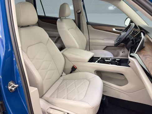 Used 2026 Volkswagen Atlas SE w/ Panoramic Sunroof Package FWD image 25