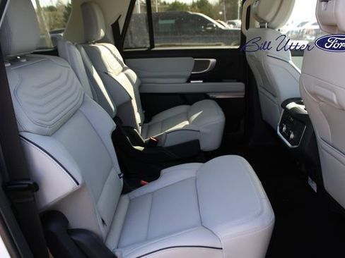 New 2026 Ford Expedition Max Platinum w/ Platinum Ultimate Package image 9