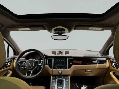 Used 2017 Porsche Macan Turbo AWD/4WD image 41