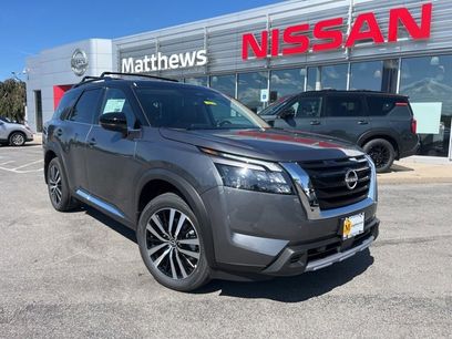 New 2025 Nissan Pathfinder Platinum w/ Cargo Package