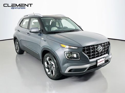 New 2026 Hyundai Venue SEL image 3