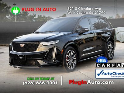 Used 2022 Cadillac XT6 Sport w/ Platinum Package