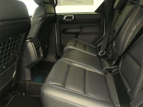 New 2025 Ford Bronco Badlands image 10