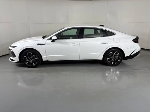 Used 2025 Hyundai Sonata SEL FWD image 5