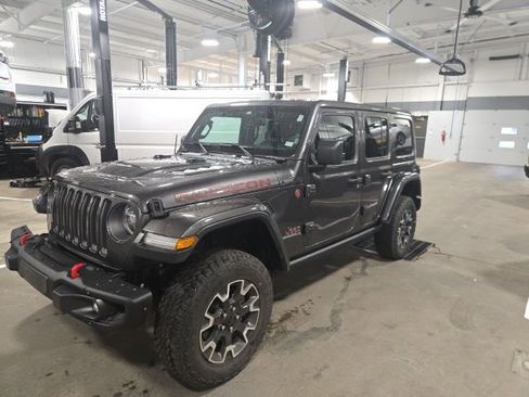 Used 2019 Jeep Wrangler Unlimited Rubicon w/ Steel Bumper Group image 9