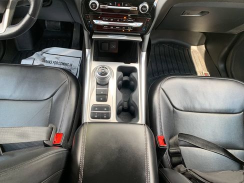 Used 2022 Ford Explorer Limited RWD image 21