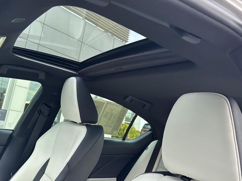 Certified 2023 Lexus IS 350 F Sport image 28