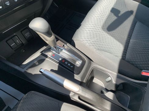 Used 2015 Honda Civic SE image 16