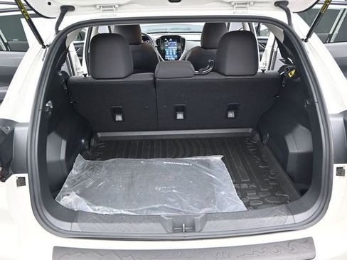 Used 2024 Subaru Crosstrek 2.0i Premium image 16