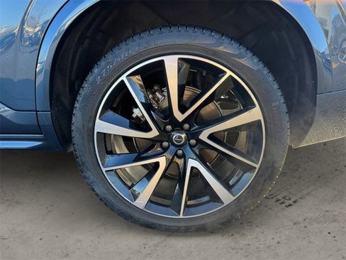Certified 2023 Volvo XC90 B6 Plus image 7