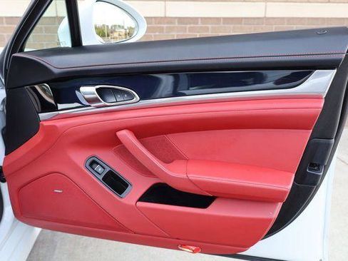 Used 2015 Porsche Panamera 4 AWD/4WD image 24