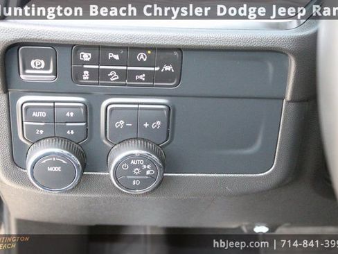 Used 2025 Chevrolet Tahoe Z71 image 15