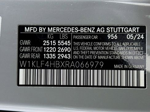 Used 2024 Mercedes-Benz E 350 4MATIC Sedan w/ MBUS Superscreen Package image 33