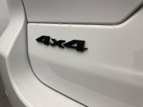 New 2025 Jeep Grand Cherokee Limited w/ Luxury Tech Group II image 6