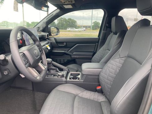 New 2026 Toyota 4Runner TRD Off-Road Premium AWD/4WD image 9