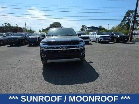 Used 2023 Ford Expedition Max Limited image 4