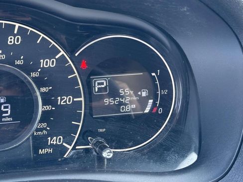 Used 2015 Nissan Versa Note SV image 23