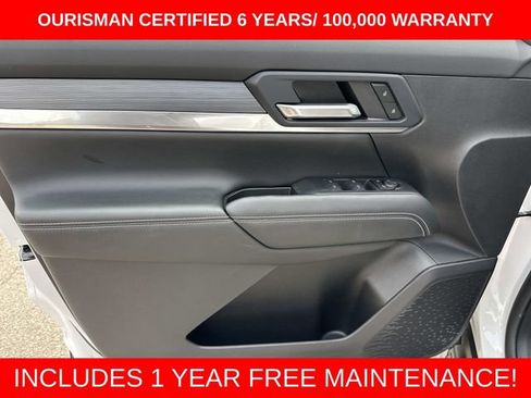 Used 2025 GMC Terrain Elevation AWD/4WD image 17