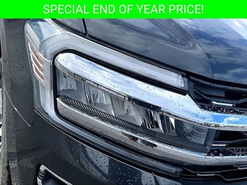 Used 2022 Ford Expedition Limited image 31