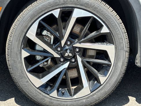 Used 2024 Mitsubishi Outlander SE FWD image 28