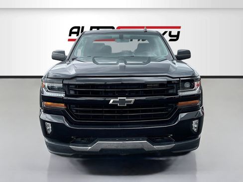 Used 2018 Chevrolet Silverado 1500 LT AWD/4WD image 2