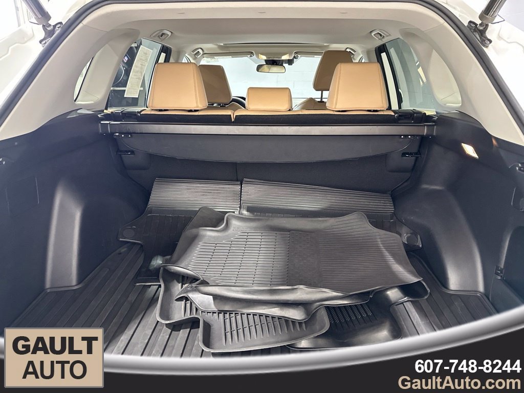 Used 2020 Toyota RAV4 XLE Premium AWD/4WD image 15