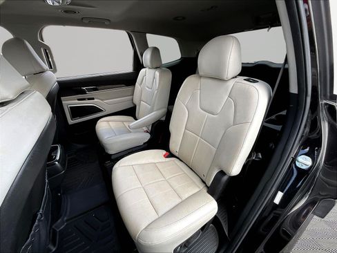 Used 2022 Kia Telluride EX w/ EX Premium Package AWD/4WD image 22