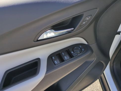 Certified 2022 Chevrolet Equinox LS image 22