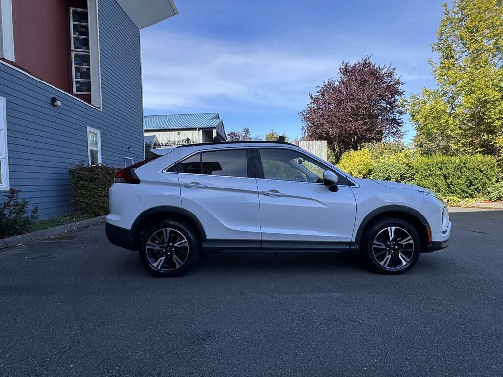Used 2023 Mitsubishi Eclipse Cross SE AWD/4WD image 2