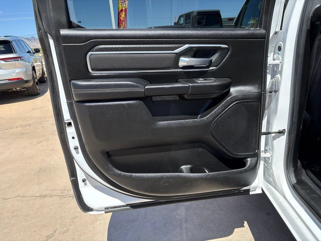 Used 2025 RAM 1500 Big Horn AWD/4WD image 11