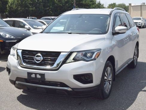 Used 2018 Nissan Pathfinder S AWD/4WD image 3