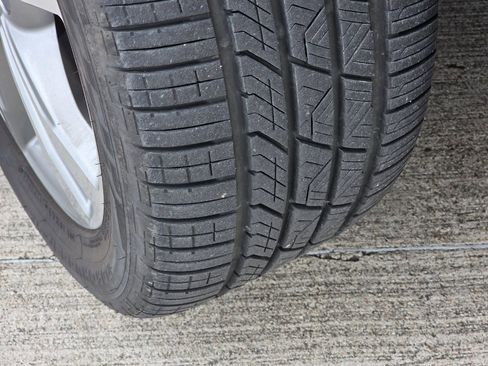 Used 2014 Mercedes-Benz E 250 BlueTEC Sedan image 41