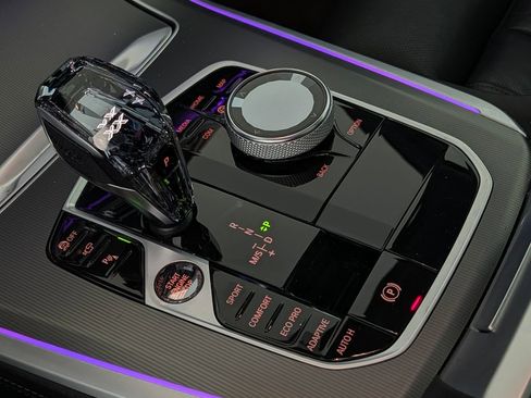 Used 2022 BMW X5 sDrive40i w/ M Sport Package image 35