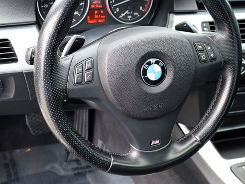 Used 2011 BMW 335i xDrive Sedan AWD/4WD image 29