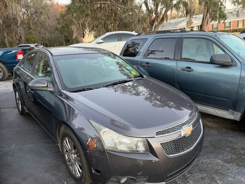Used 2011 Chevrolet Cruze Eco image 3