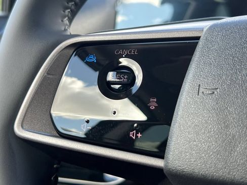 New 2026 Nissan Murano SV AWD/4WD image 11