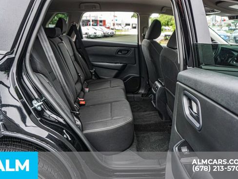 Used 2024 Nissan Rogue S FWD image 22