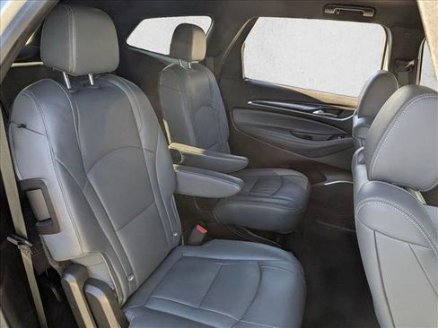 Used 2022 Buick Enclave Premium image 21