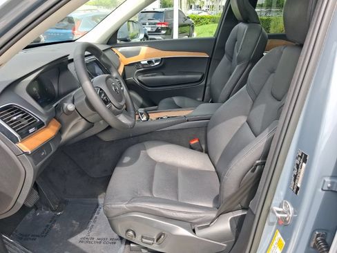 Used 2023 Volvo XC90 B5 Plus w/ Protection Package Premier AWD/4WD image 14