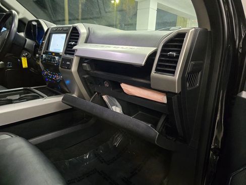 Used 2021 Ford F250 Lariat image 38