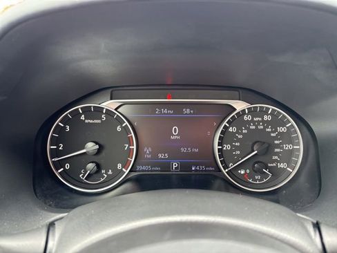Used 2023 Nissan Altima 2.5 SR FWD image 7